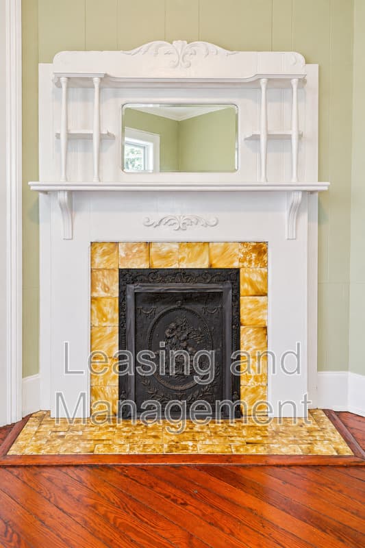 Charleston Condo: 7 Bee Street