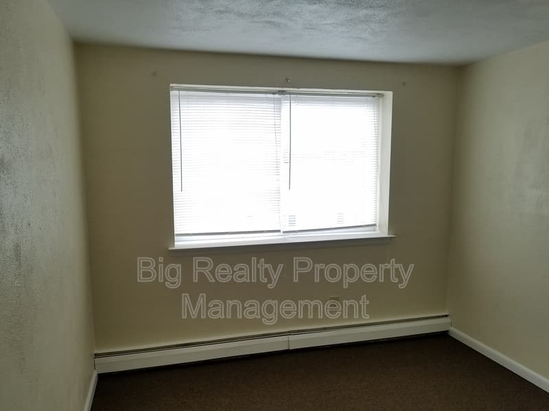Spring City Condo: 120 N Penn St