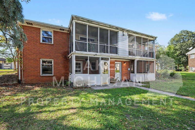 Grand Rapids Condo: 3224 Marshall Ave SE