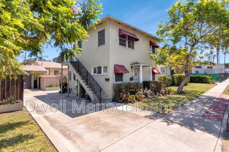 La Mesa Condo: 4833 Cypress St