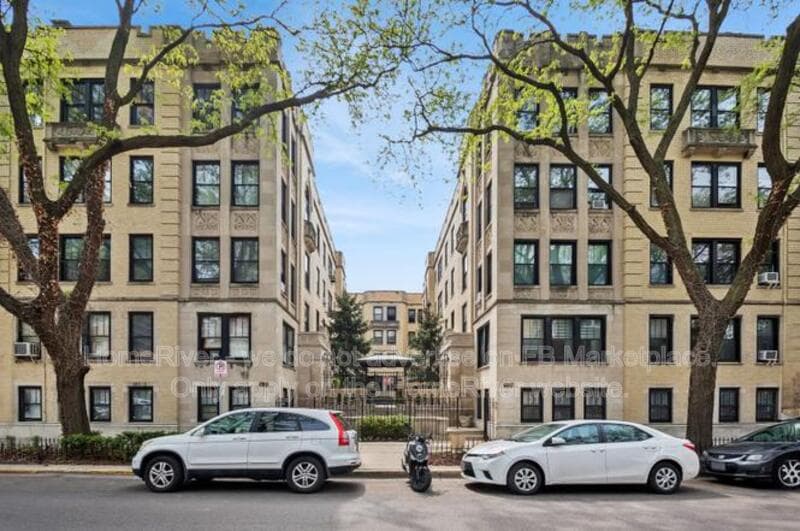 Chicago Condo: 3602 N Pine Grove Ave