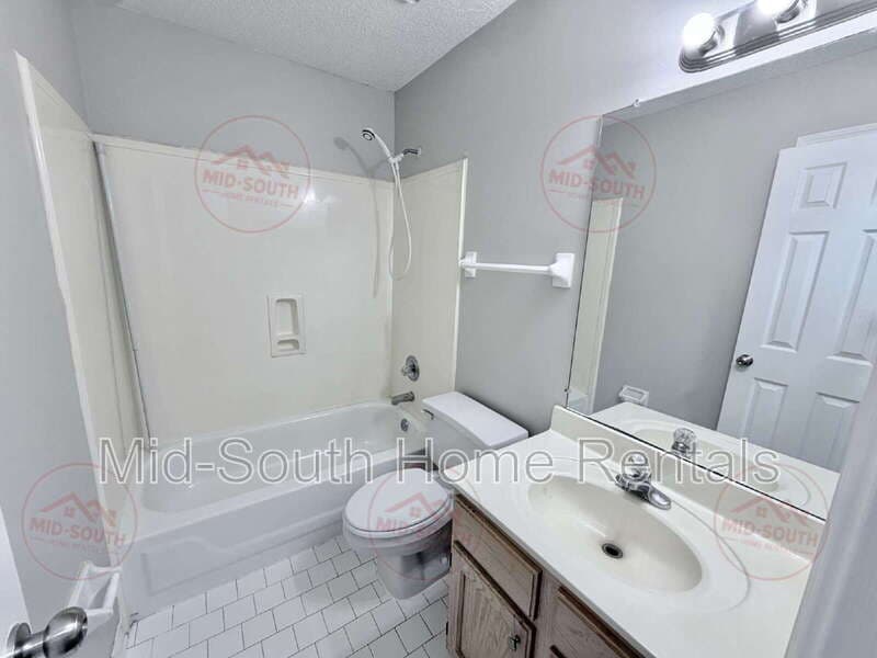 Cordova House: 8685 Sandy Hill Cove E.