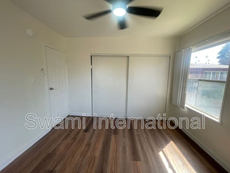 Inglewood Condo: 622 1/2 E. 97th