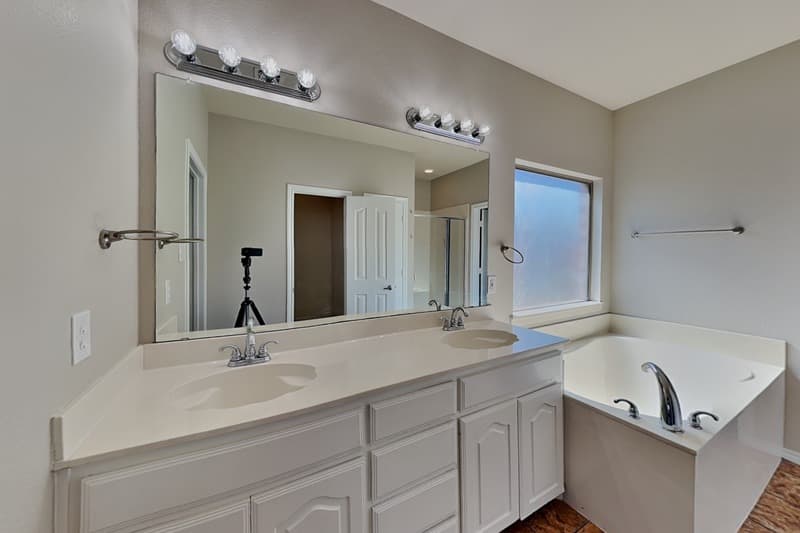 Arlington House: 7601 Yearling Way