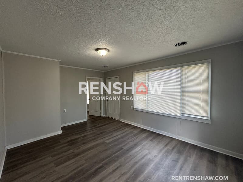 Memphis House: 3076 Harvester Ln E