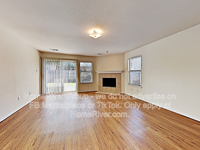 Fort Worth House: 4208 Highgate Rd