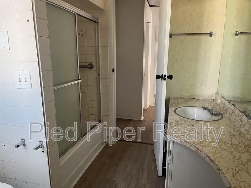 Freeport Condo: 404 E Prospect Terr