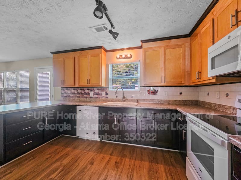Covington House: 80 Forest Brook Dr