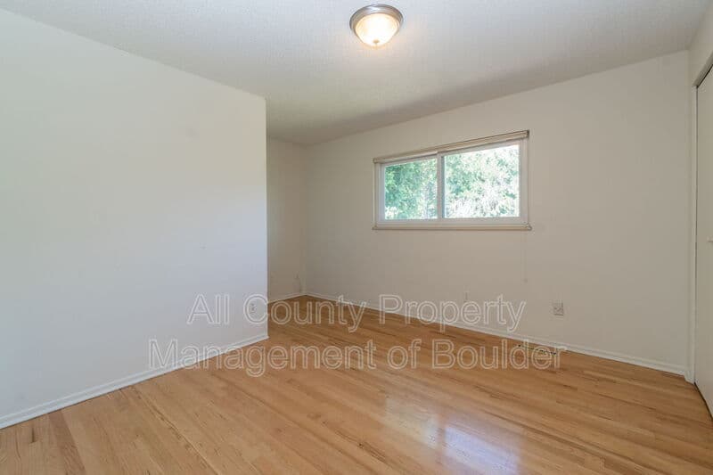 Boulder House: 1530 Ithaca Dr