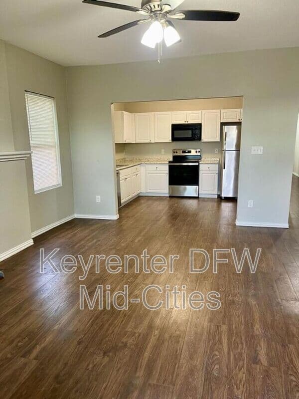 Fort Worth House: 2735 Purington Avenue