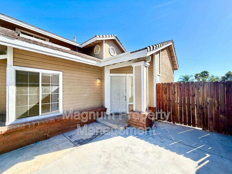 Moreno Valley House: 26121 Coronada Dr.