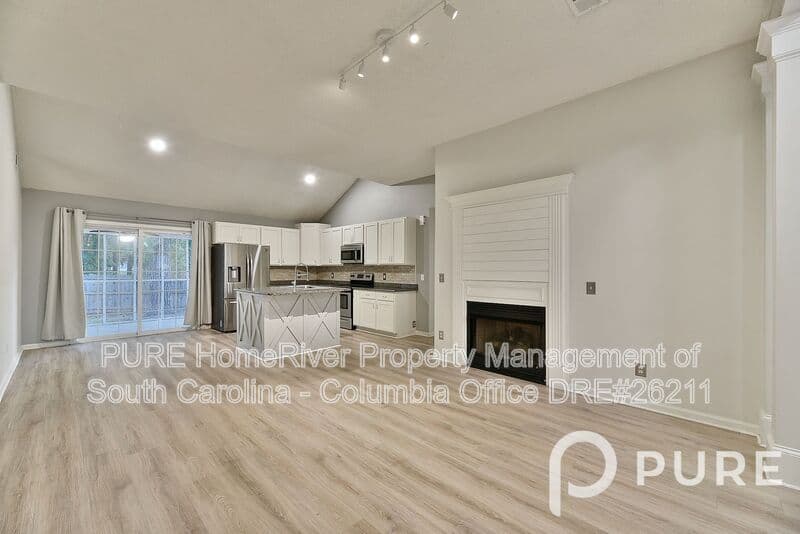 Columbia House: 3000 Twin Oaks Way