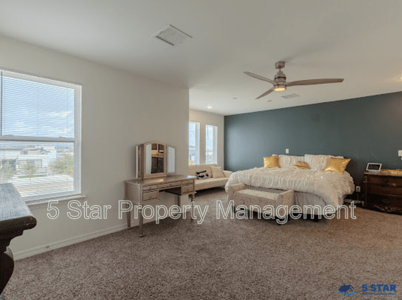 El Paso House: 2233 Mike Price Dr