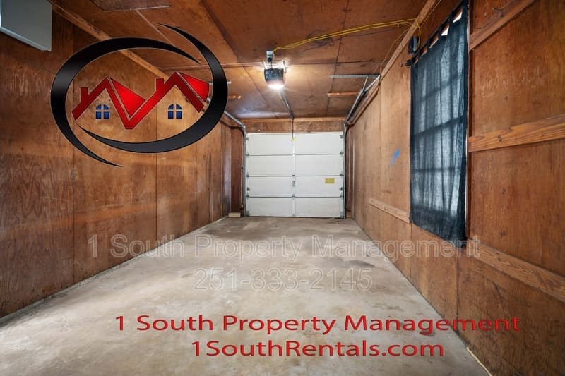 Mobile House: 916 Wendover Road