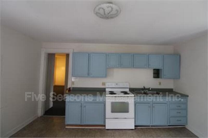 Burlington Condo: 39 B Buell
