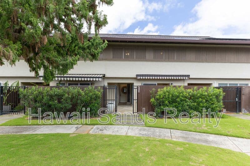 Honolulu House: 6248 Keokea Pl E-104