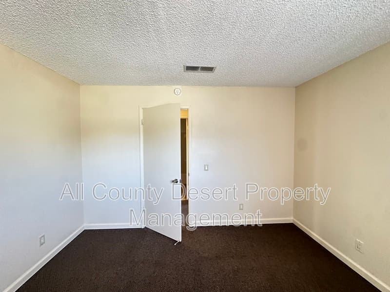 Desert Hot Springs Condo: 13079 Eliseo Rd