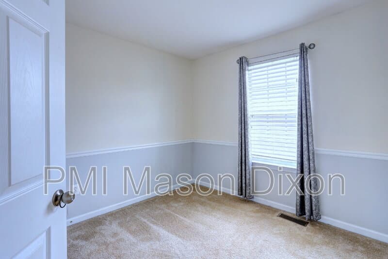 Baltimore House: 8434 Stansbury Lake Drive