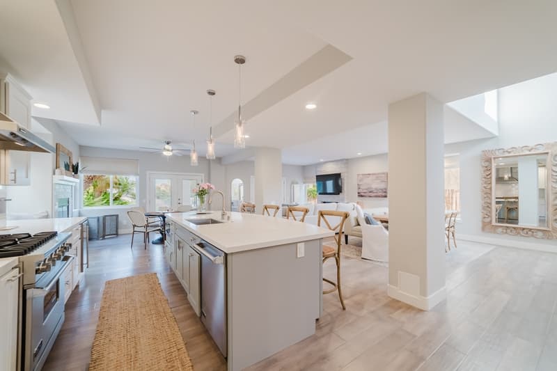 Carlsbad House: 7528 Navigator Circle