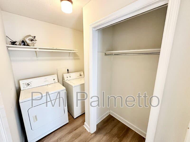 Columbia Condo: 2401 Duncan Street