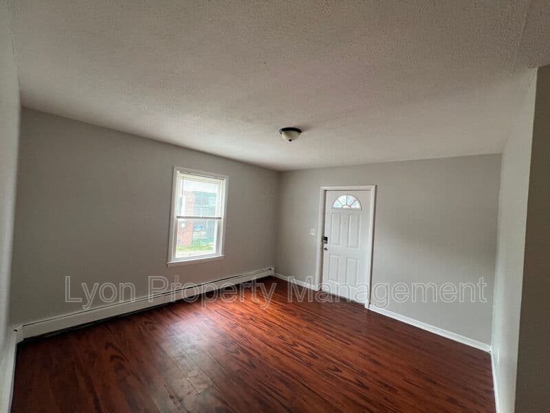 New London Condo: 53 Prest St