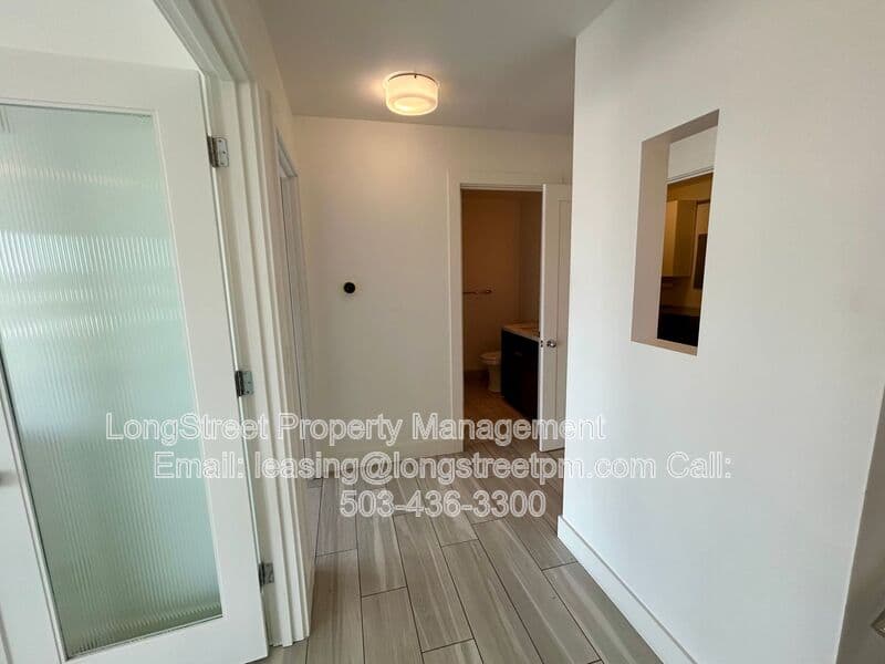 Portland Condo: 300 NW 8th Ave
