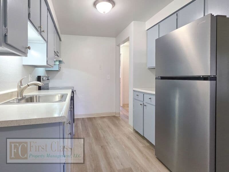 PORTLAND Condo: 1370 NE 186TH AVE