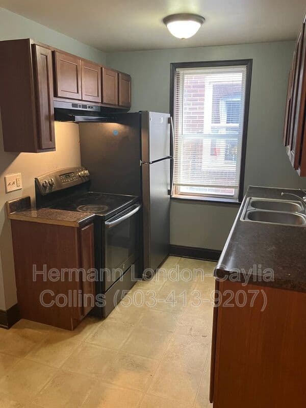 St Louis House: 2641 Minnesota Ave