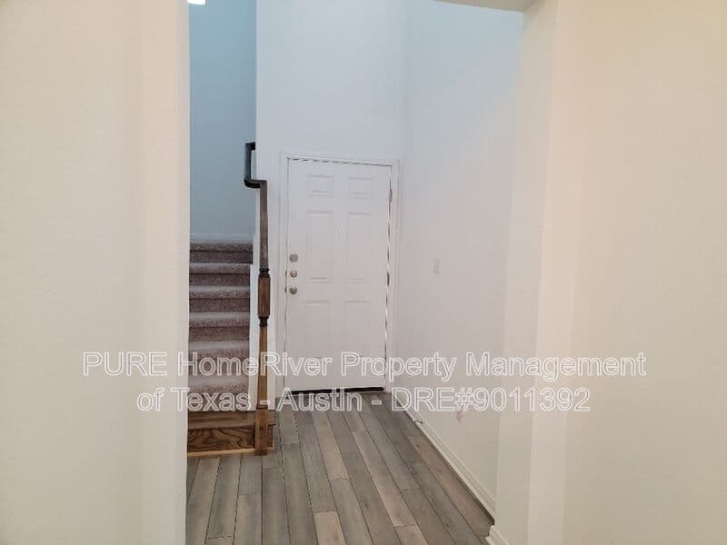 Round Rock House: 3201 College Park Dr