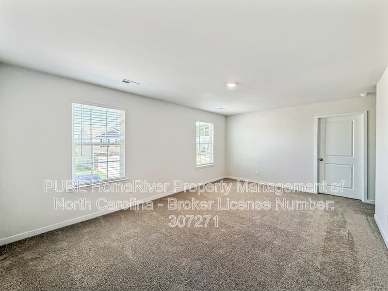 Lincolnton House: 2809 Frances View Ln