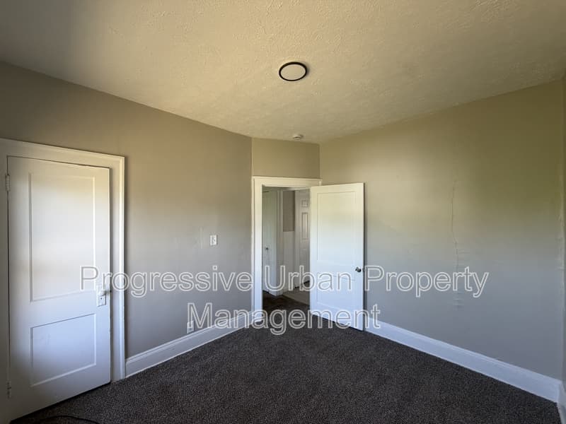 Cleveland Condo: 3349 East 125th Street - Upstairs