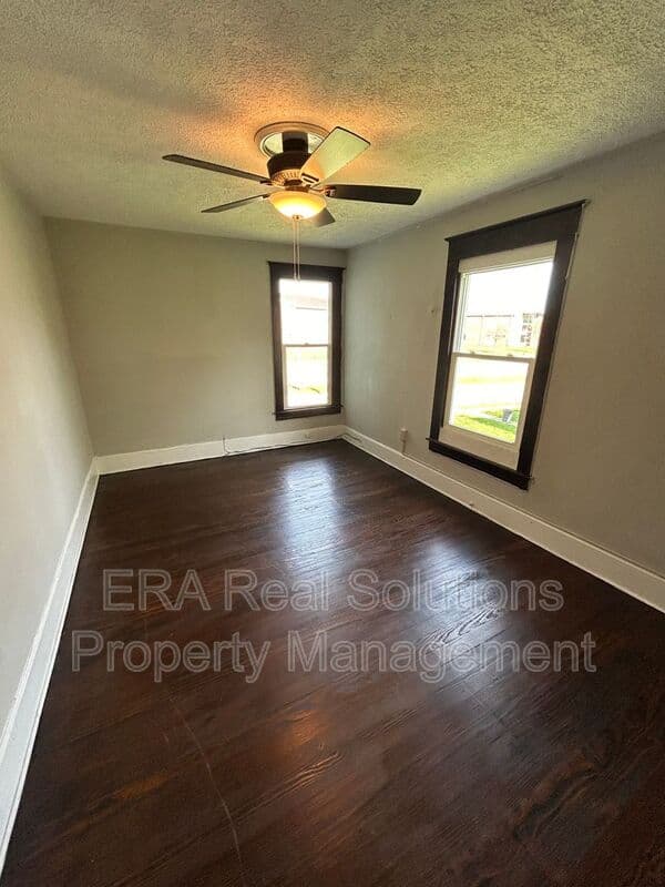 Middletown Condo: 1225 Woodside Boulevard