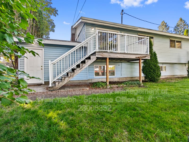 Spokane House: 8806 N Calispel St