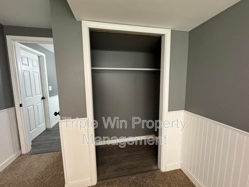 Saint Charles House: 710 Jungs Station Rd