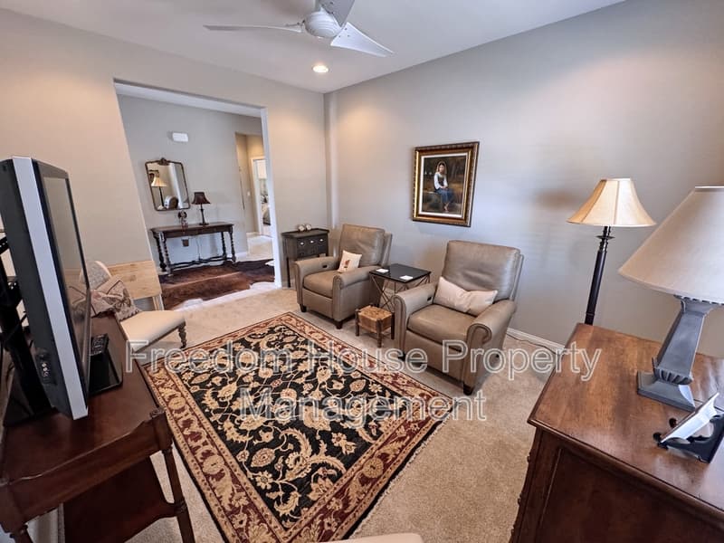 Pahrump House: 5245 East La Campana Drive