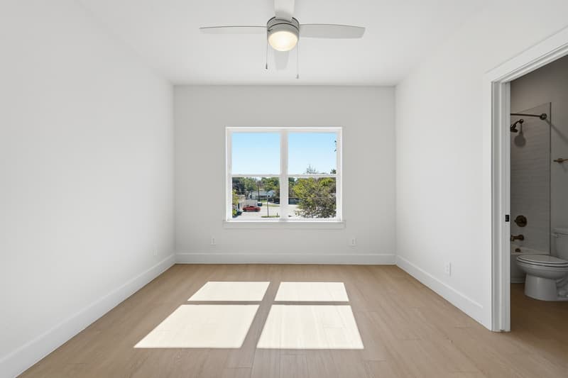 Fort Worth House: 2337 Benbrook Boulevard