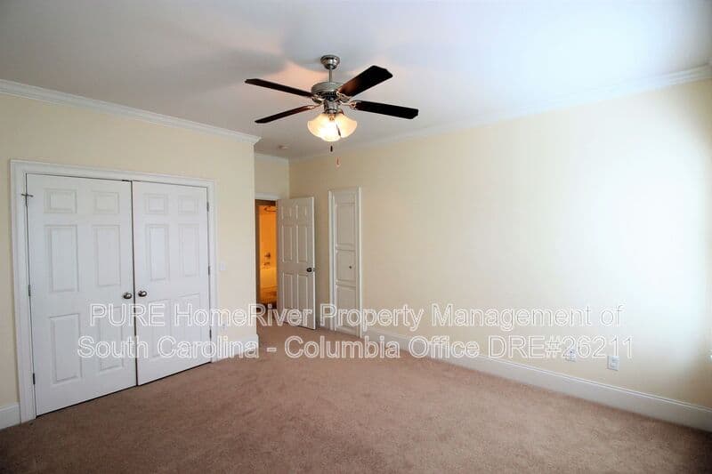 Columbia House: 395 Highland Point Drive