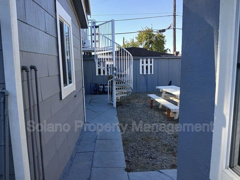Fairfield Condo: 801 Taylor St