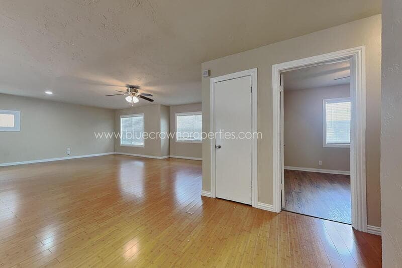 Euless House: 805 Aransas Drive