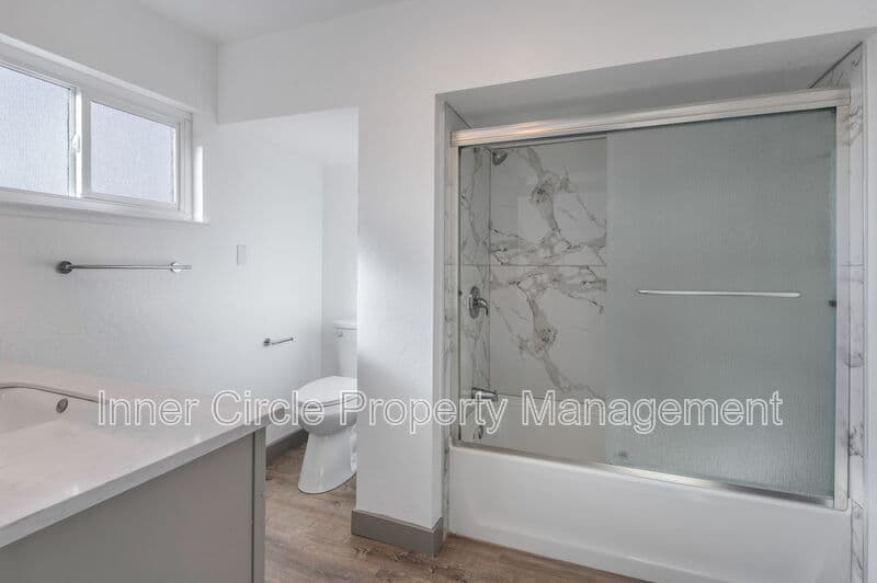 Brentwood House: 2750 Concord Avenue