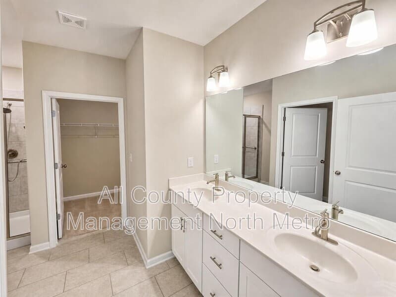 Johns Creek Townhome: 490 Tall Pines Terrace