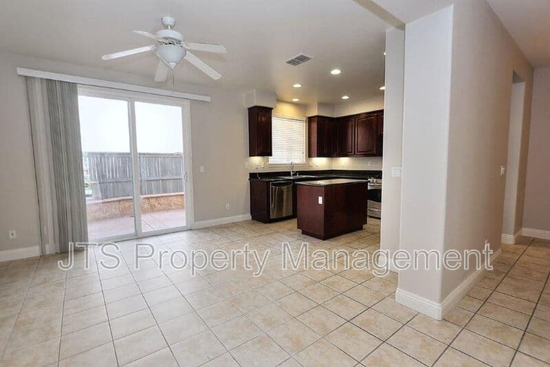 Sacramento House: 5424 Washoe Street
