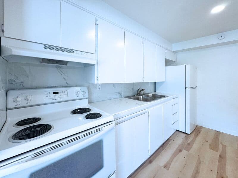 Eugene Condo: 2210 West 19th Avenue
