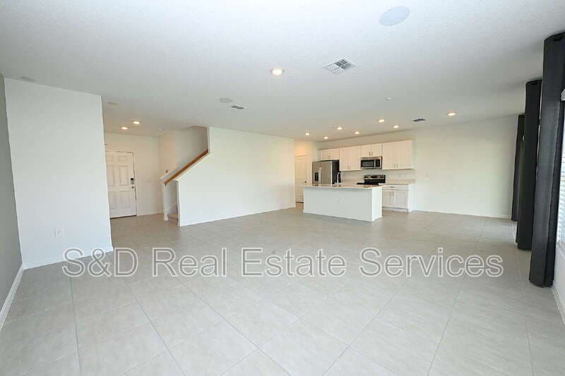 Haines City House: 152 Brinsmead Rd