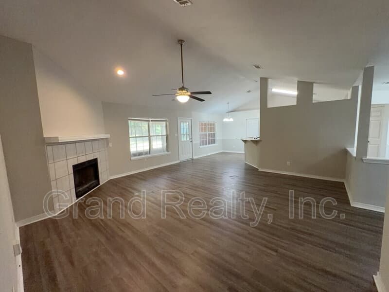 Milton House: 6464 Outer Drive