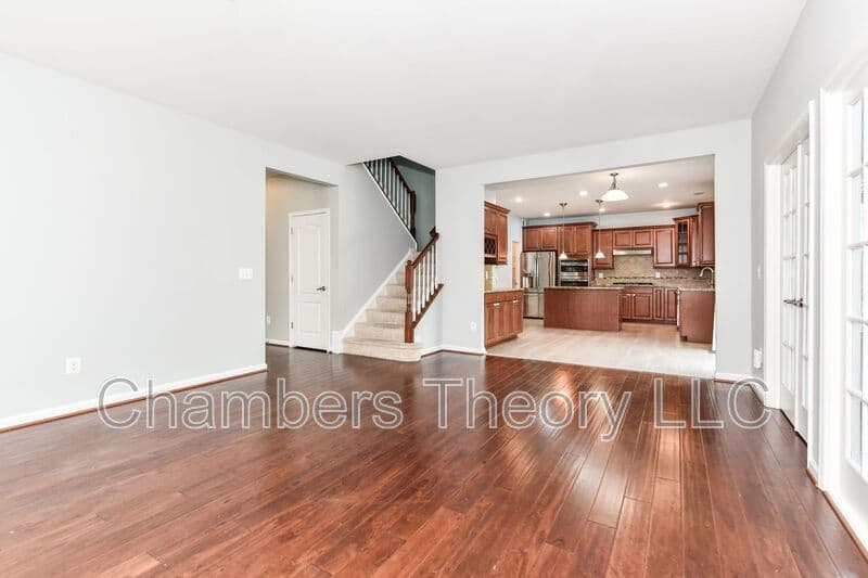 Ashburn House: 21026 Potomac Trail Cir