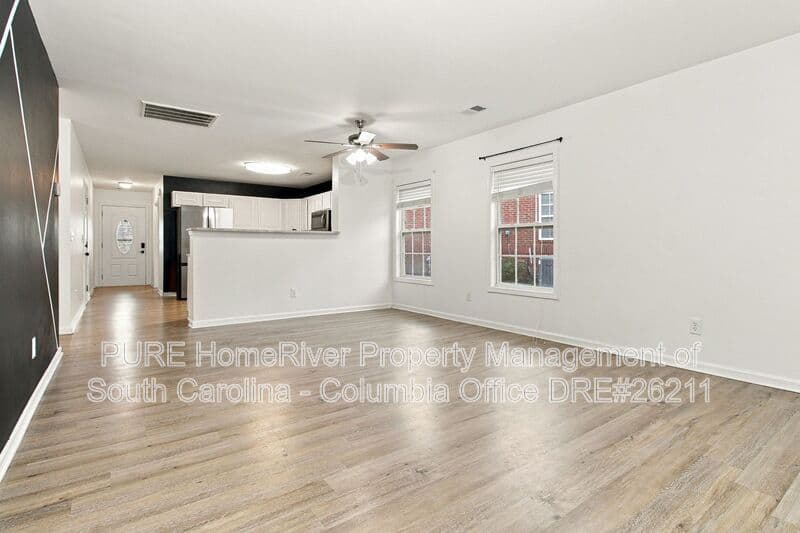 Lexington House: 288 Hollingsworth Ln