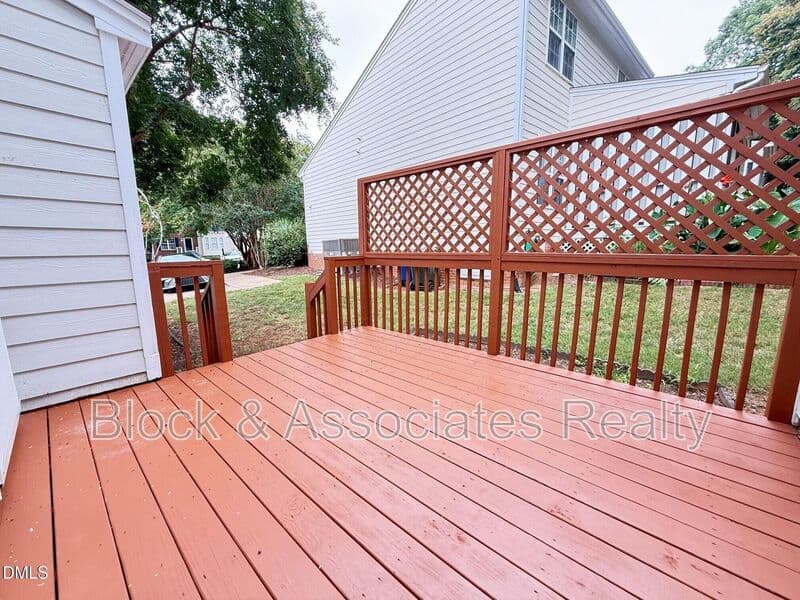 Raleigh House: 2701 Sterling Park Drive