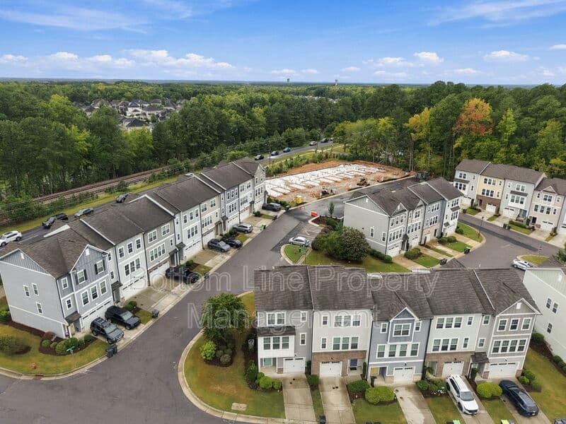 Apex Townhome: 1421 Salem Creek Dr