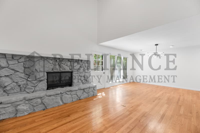 Wichita House: 7211 Bainbridge Road